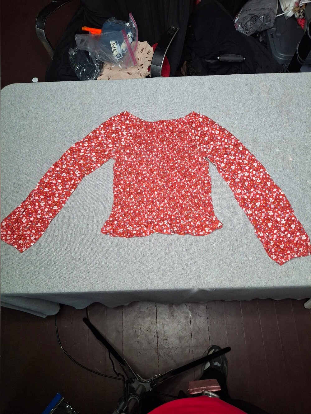 Old NAVY Girls XL 14-16Y Red Floral Shirred Long Sleeve Top